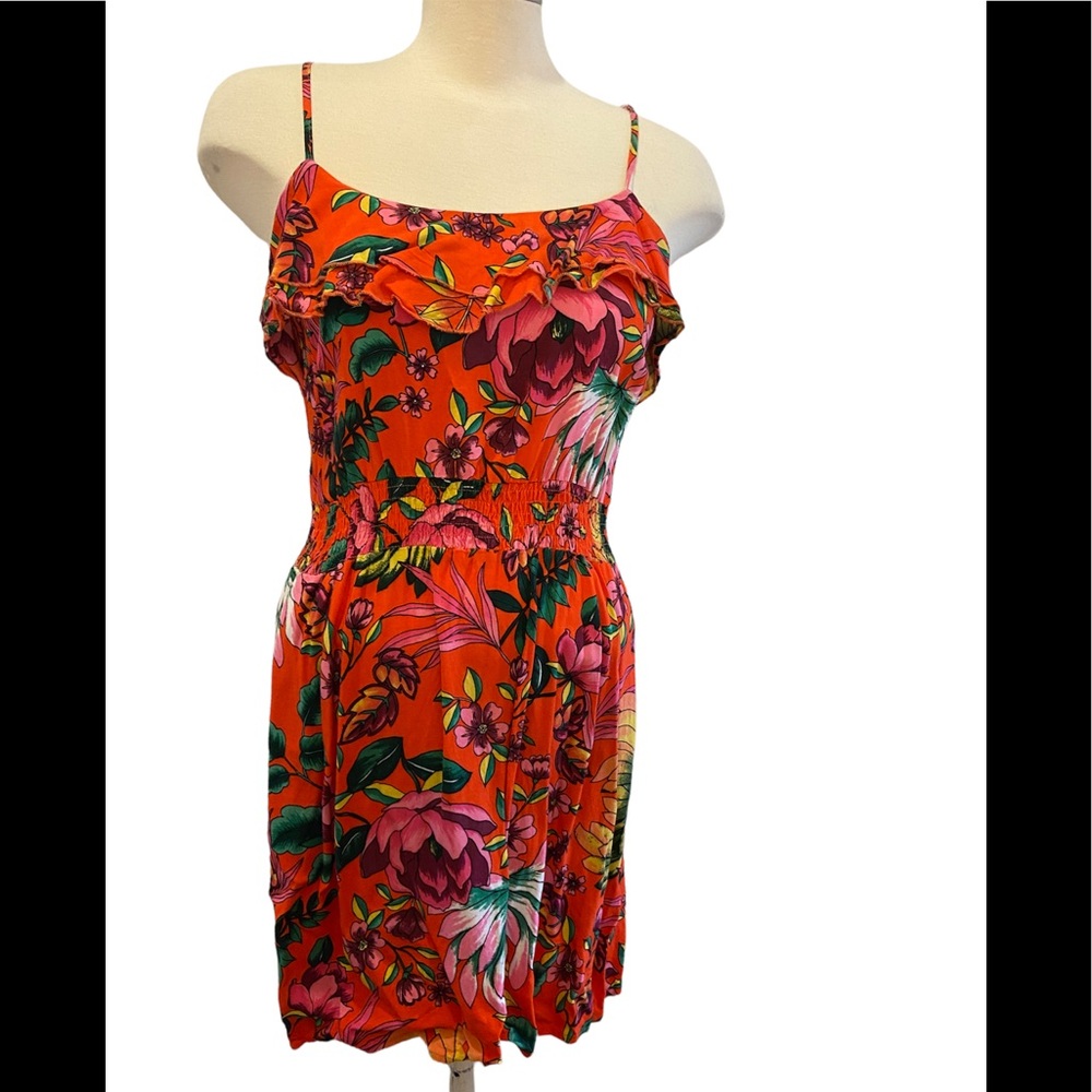 Ripe brand summer spaghetti strap floral dress with pockets!